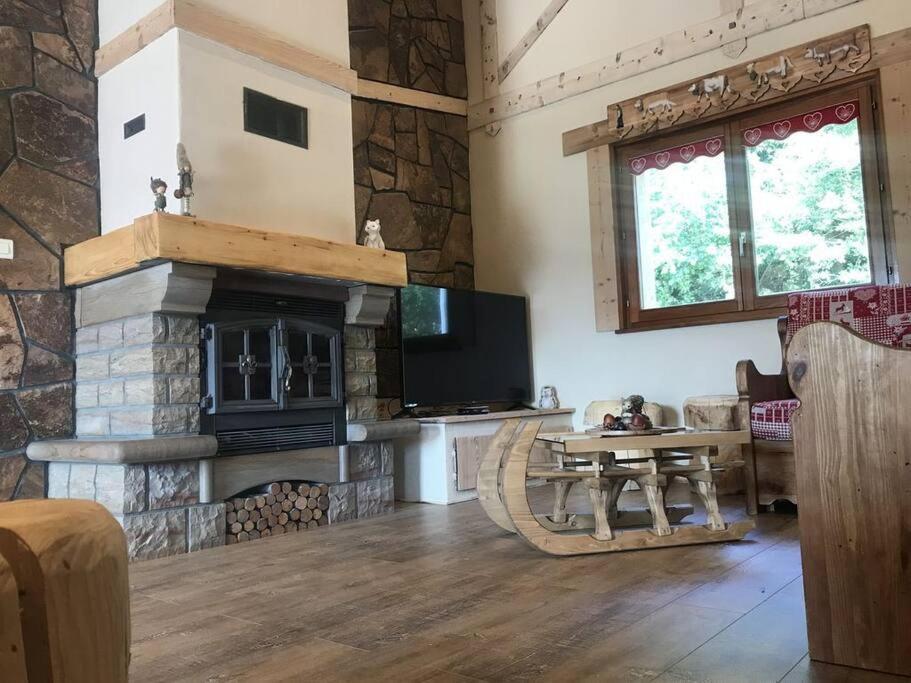Chalet Spa Le Diamant Nathalie Mn La Rouge Ла Брес Екстериор снимка